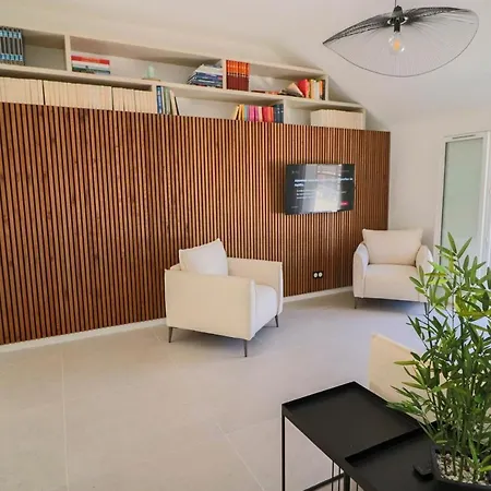 Apartment Meynadier Renovated Designer With Rooftop In Cannes