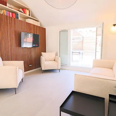 Meynadier Renovated Designer With Rooftop In Apartment Cannes